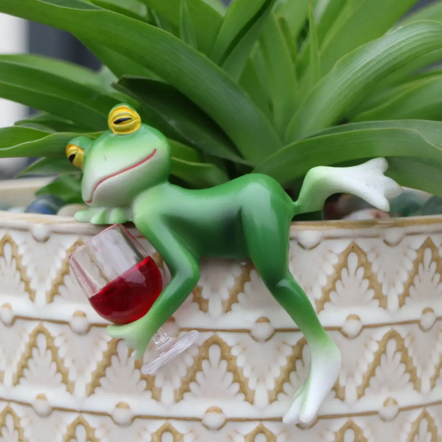Contemporary Resin Frog Plante - đánh giá và giá Plant Parents